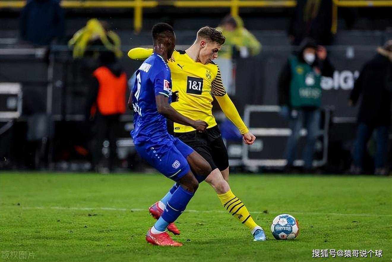 多特蒙德发布备战花絮；冲刺阶段强势反弹；荷甲任务艰巨；心理建设被强调(多特蒙德队大巴爆炸)